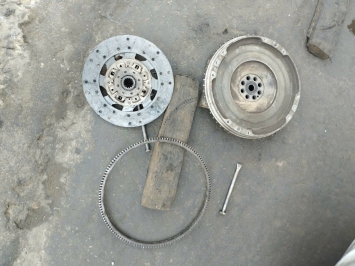 Sửa Chữa Động Cơ Xe Tải Tại Bình Dương